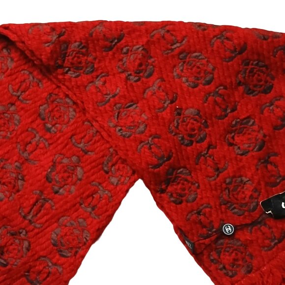 CHANEL Luxury Vintage VWT Red Rose Motif Cashmere Silk Fringed Shawl Wrap Scarf - Picture 3 of 15
